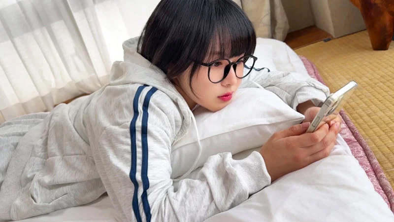 みなみ 無料サンプル画像(1) 【素人の無料エロ動画紹介サイト「シロエロ」】