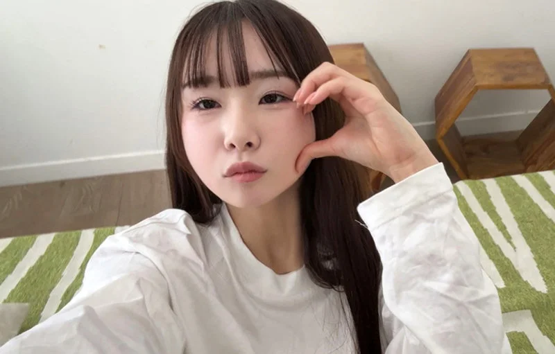 ももなちゃん 無料サンプル画像(1) 【素人の無料エロ動画紹介サイト「シロエロ」】