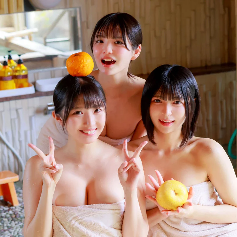 ユミ＆ヒカリ＆メル 無料サンプル画像(1) 【素人の無料エロ動画紹介サイト「シロエロ」】